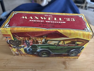 Avon Maxwell '23 Green Auto Decanter Full of Deep Woods After Shave