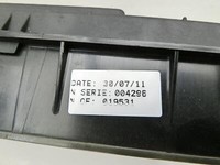 Renault Scenic III 09-12 1,4 TCE 130 96KW Kombiinstrument Tacho Display Monitor Renault Scenic III 09-12 06.10.2011... Vorschau 4