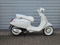 Piaggio Vespa Sprint 50 Justin Bieber E5