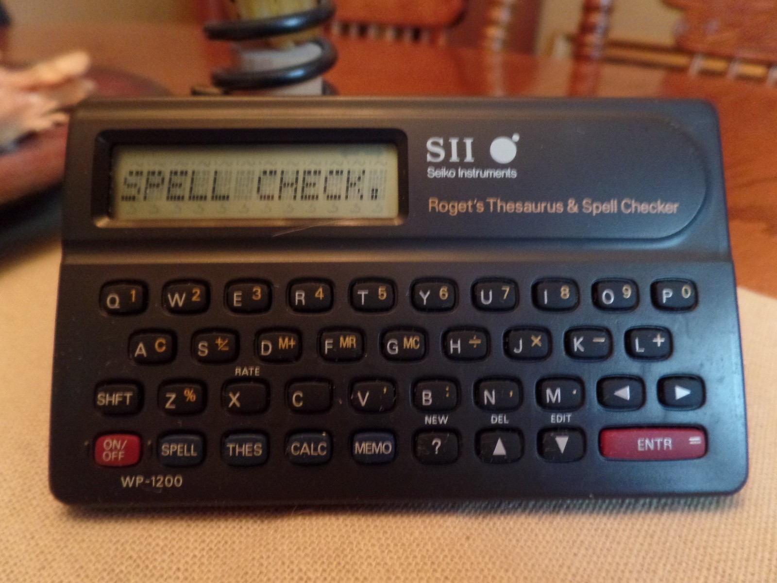 Seiko SII Pocket Roget’s 500K Thesaurus and 80K Word Speller Checker WP-1200