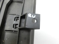 BMW 318Ci E46 00-03 Cabrio Ablagefach Staufach Fach Sitz Rechts Vorne BMW 318Ci E46 00-03 25.02.2002 8267538... Vorschau 2