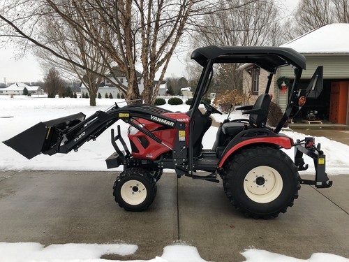 2018 Yanmar 424 Deluxe Tractor Loader Mower Rake 4x4