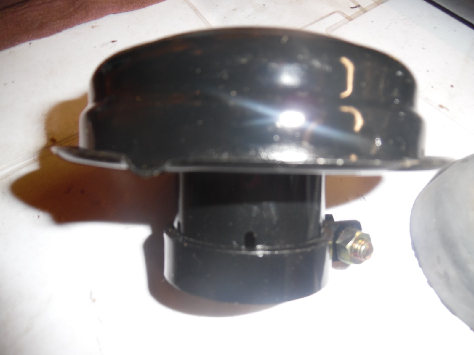 NOS DONALDSON AIR CLEANER ASSY. KUBOTA . DIESEL ENGINE / GAS  ENGINE TRACTOR