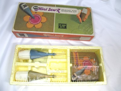 Salem Mini Sew'R Sewing and marking Kit Complete with Clear Guide Original Box