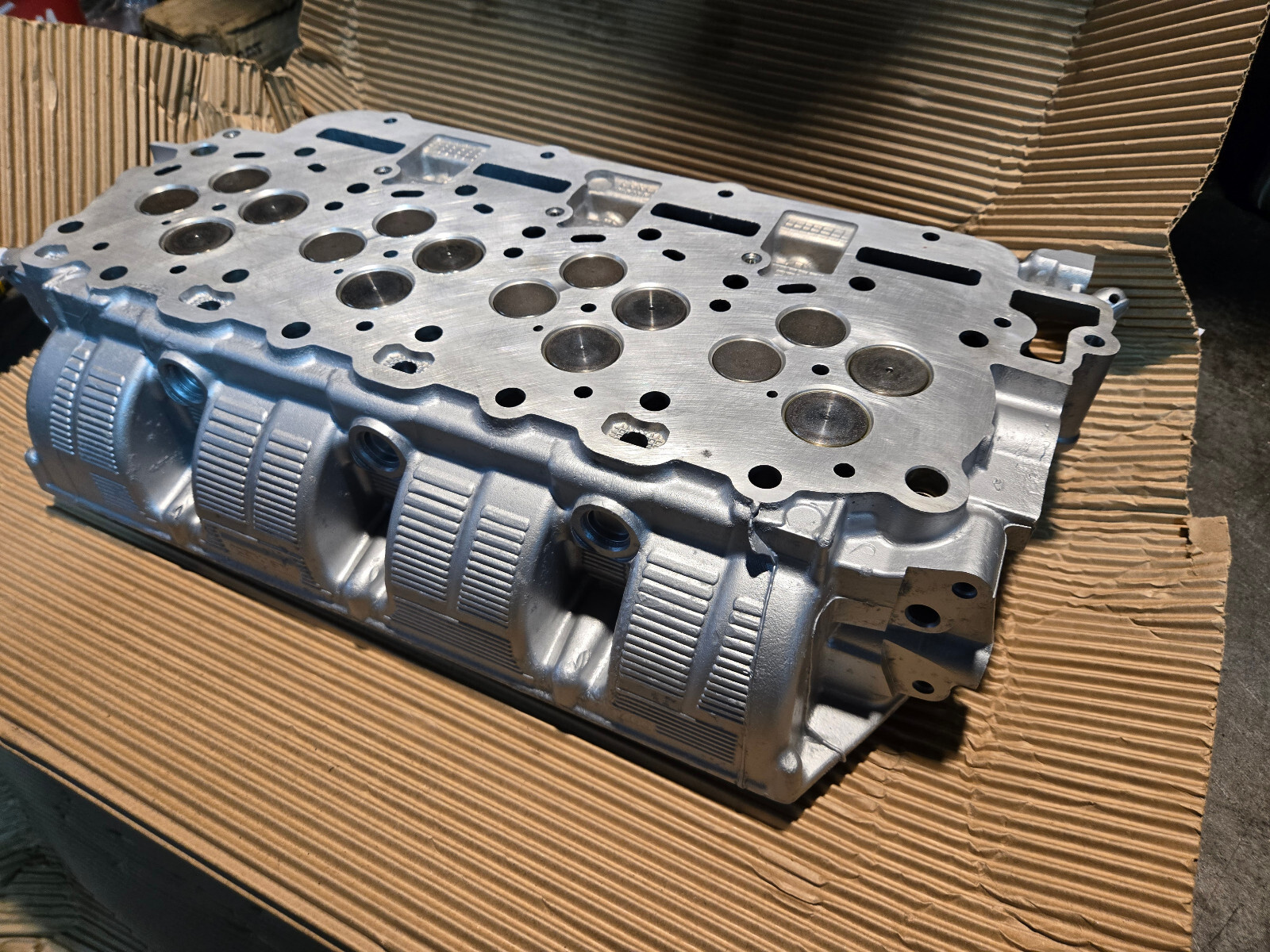 6.7 POWERSTROKE LOADED REMAN OEM CYLINDER HEAD LH DRIVERS SIDE HC3Q-6C064-AA - Picture 10 of 11