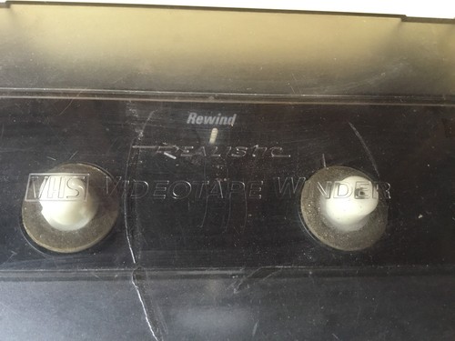 REALISTIC VINTAGE VHS TAPE REWINDER WORKS BATTERIES INCLUDED GENTLY USED