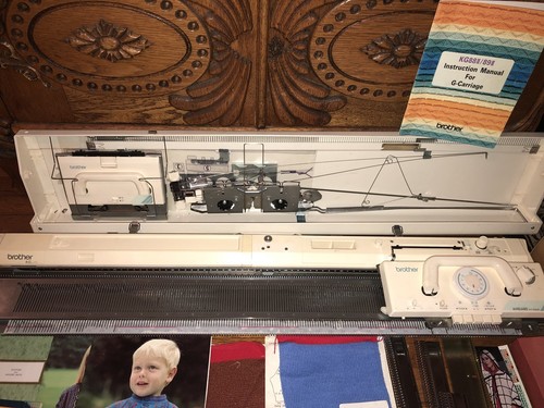 Brother KH-892E Knitting Machine with Tons Of Attachments With A Lot More Look!
