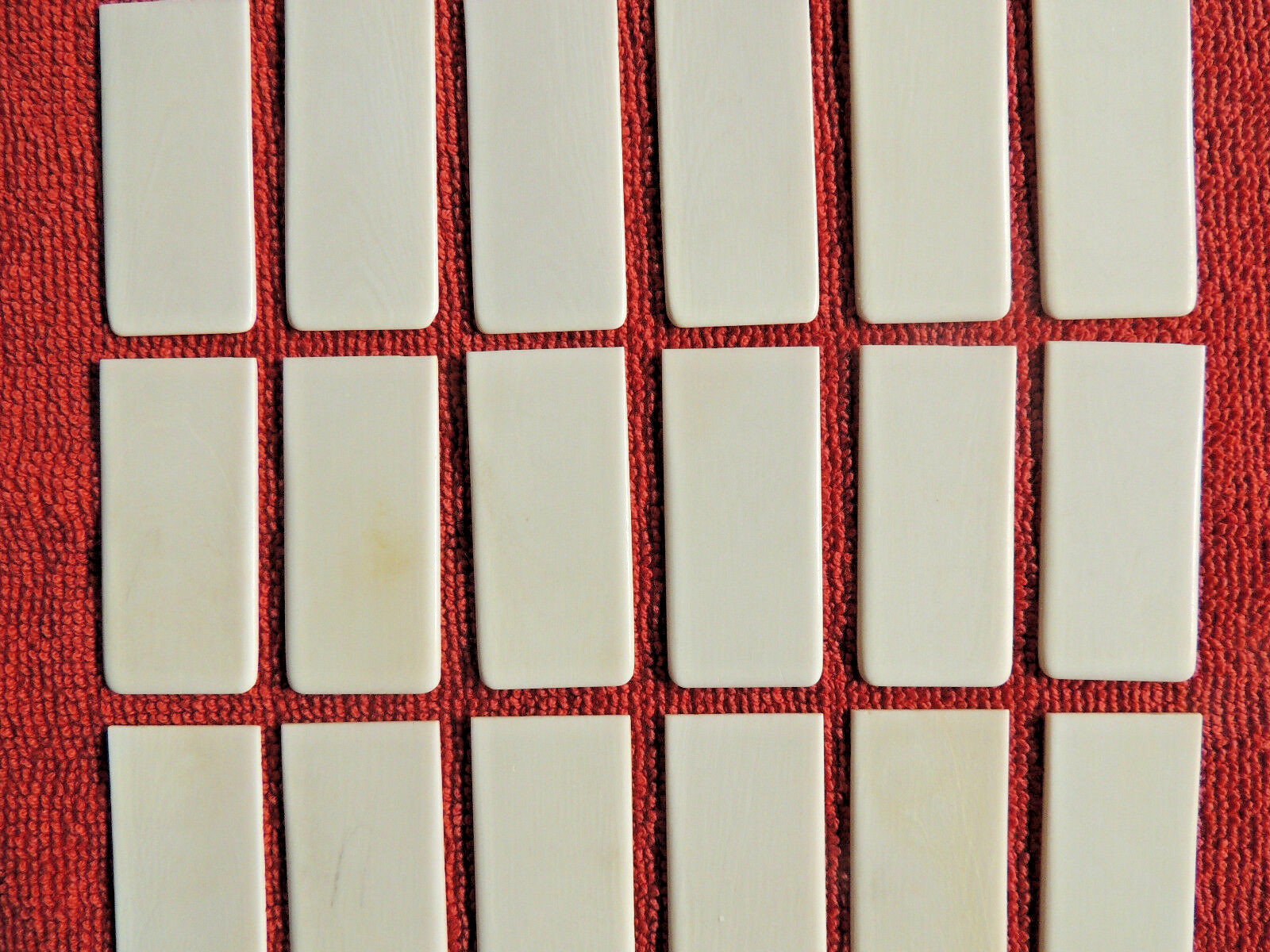 18 Vintage / Antique Piano Key Tops Great Used Condition Lot 12