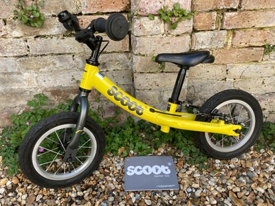 Ridgeback Scoot Toddlers / Kids Balance Bike - Alloy frame, 12" wheels