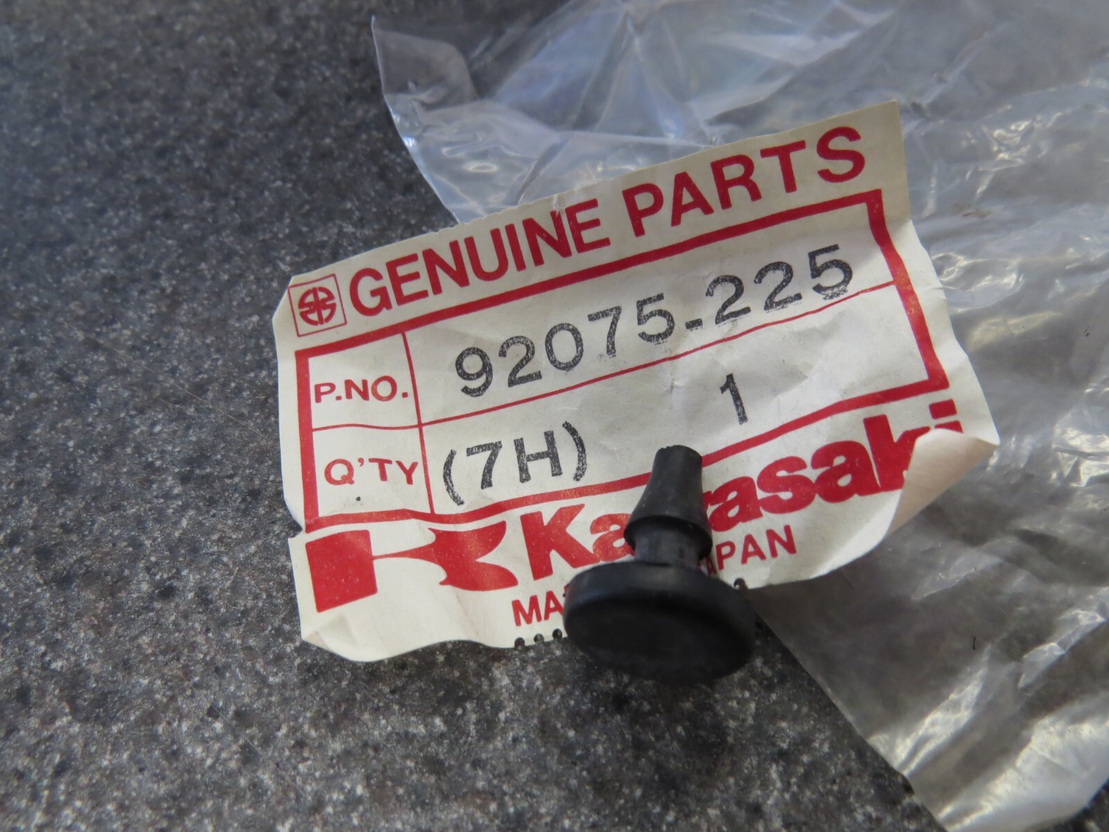 NOS Kawasaki Rubber Damper 1973 F12MX 83-88 ZN1300 92075-225