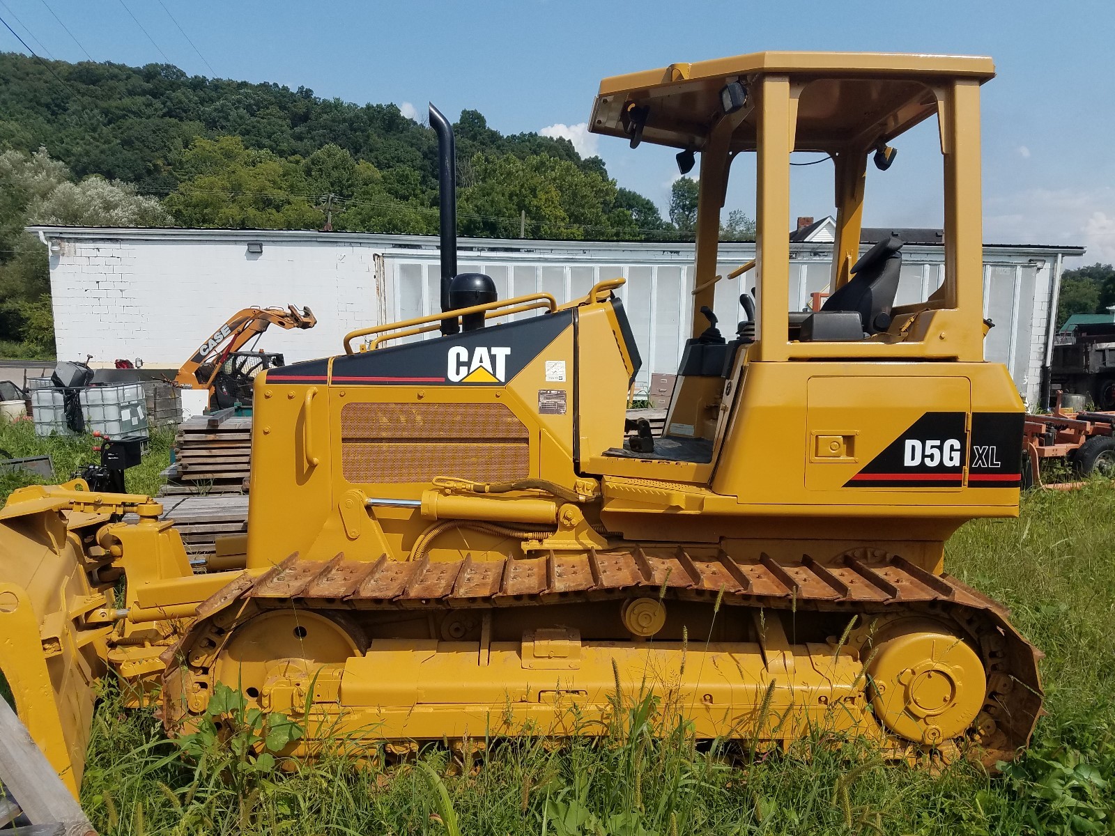 Caterpillar D5G XL Dozer 6 way blade