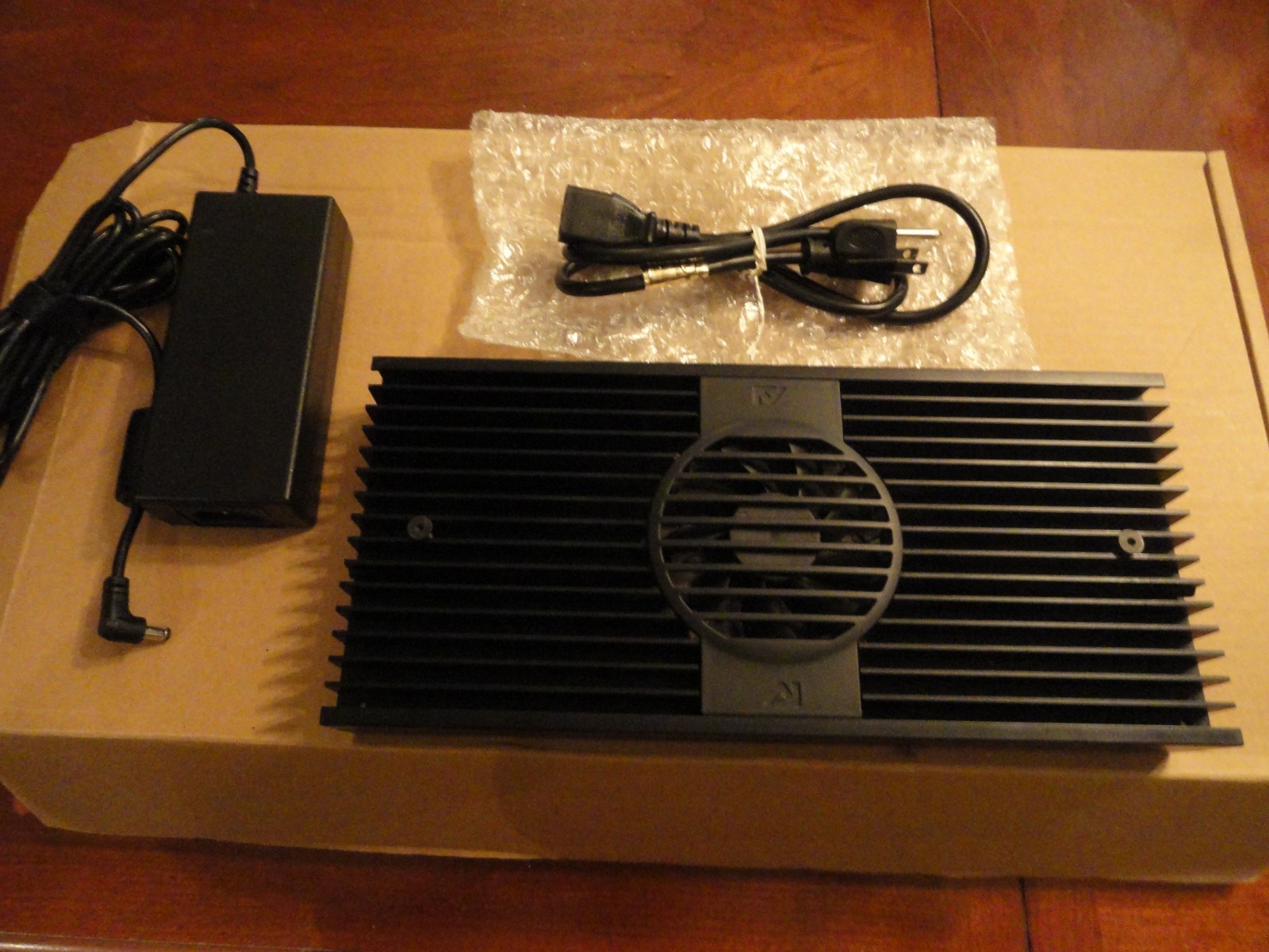 Aqua Illumination AI Hydra Fifty Two 52 HD - Aquarium LED Light System - Black