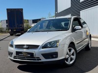 2005 FORD FOCUS 1.6 Zetec 3dr Auto LOW MILEAGE ++ 46K MILES ++ AUTOMATIC