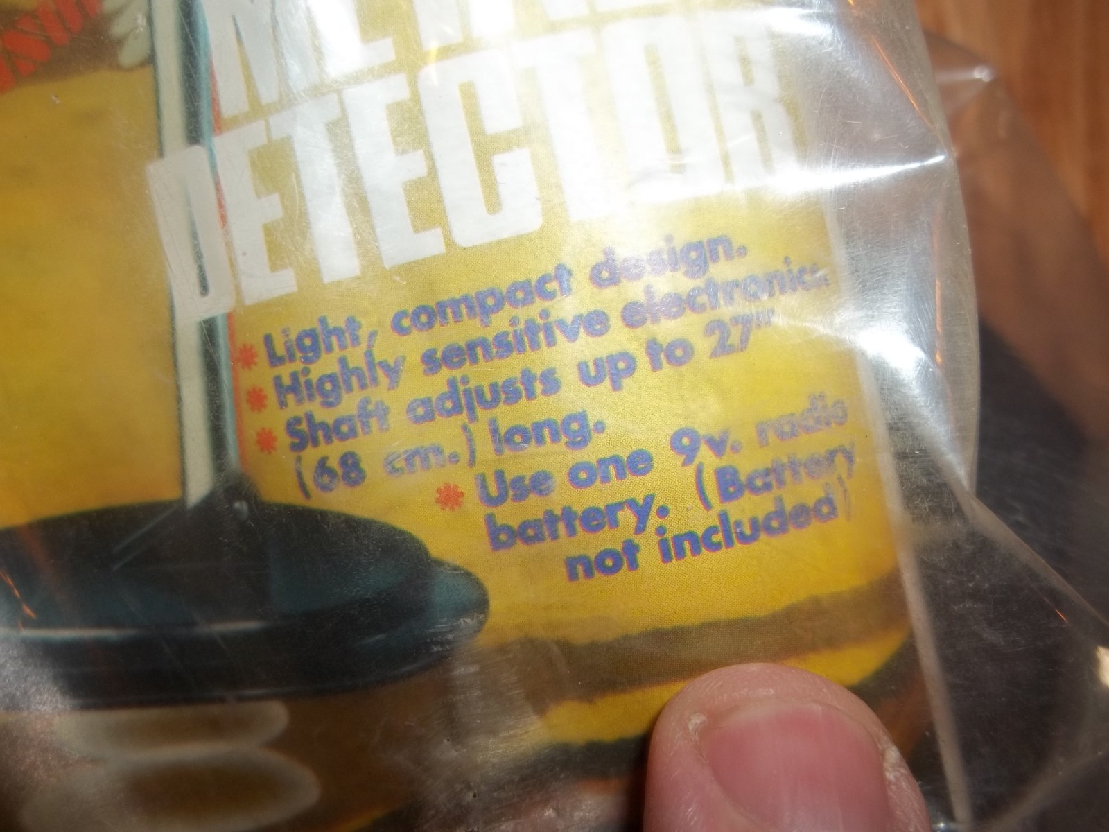 NOS VINTAGE RADIO SHACK TREASURE FINDER 60-3003 METAL DETECTOR