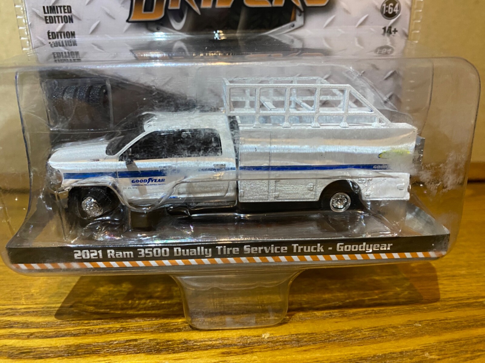 グリーンライト　グッドイヤー　ボックストラック　1/64 $_57.JPG?set_id=880000500F
