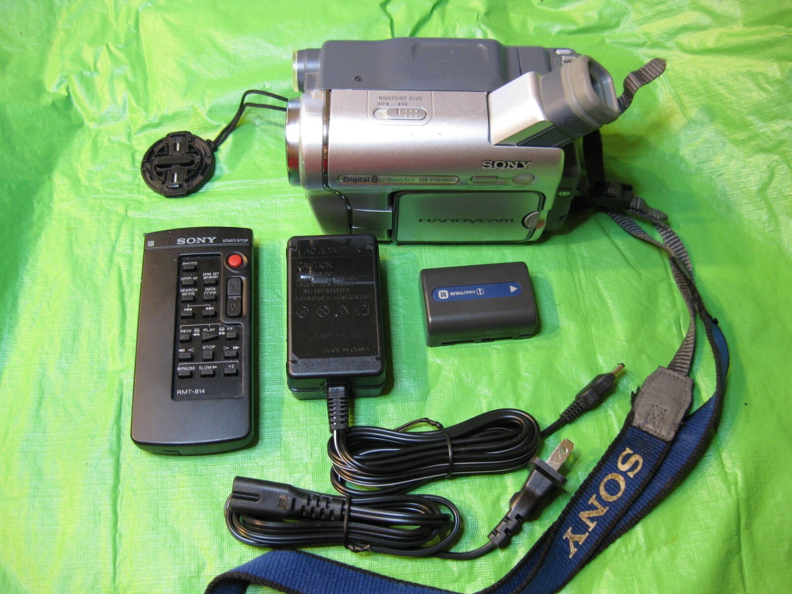 動作品　SONY Digital Hangycam DCR-TRV18 共 Sony DCR-TRV18 Mini DV Digital network Handycam video