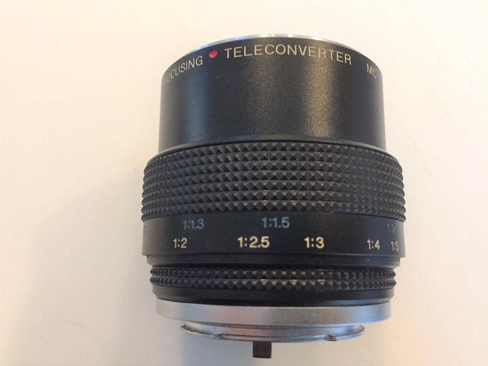 VIVITAR 2X MACRO FOCUSING TELECONVERTER MC FOR OLYMPUS O/OM WITH CASE & MANUAL