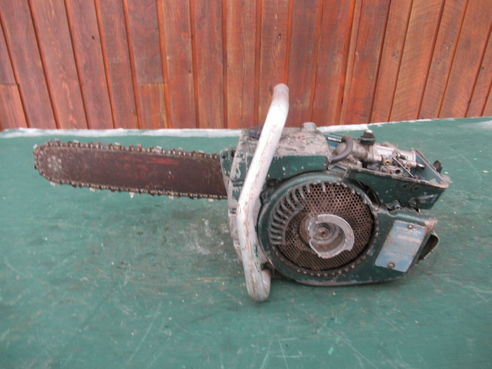 Vintage HOMELITE C-5 Chainsaw Chain Saw with 16