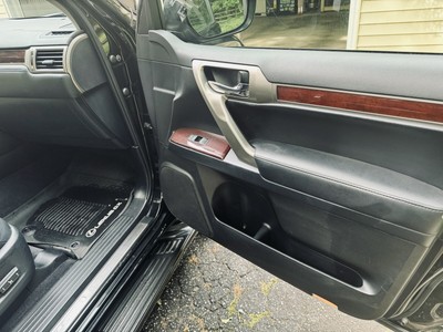 image 6 of interior