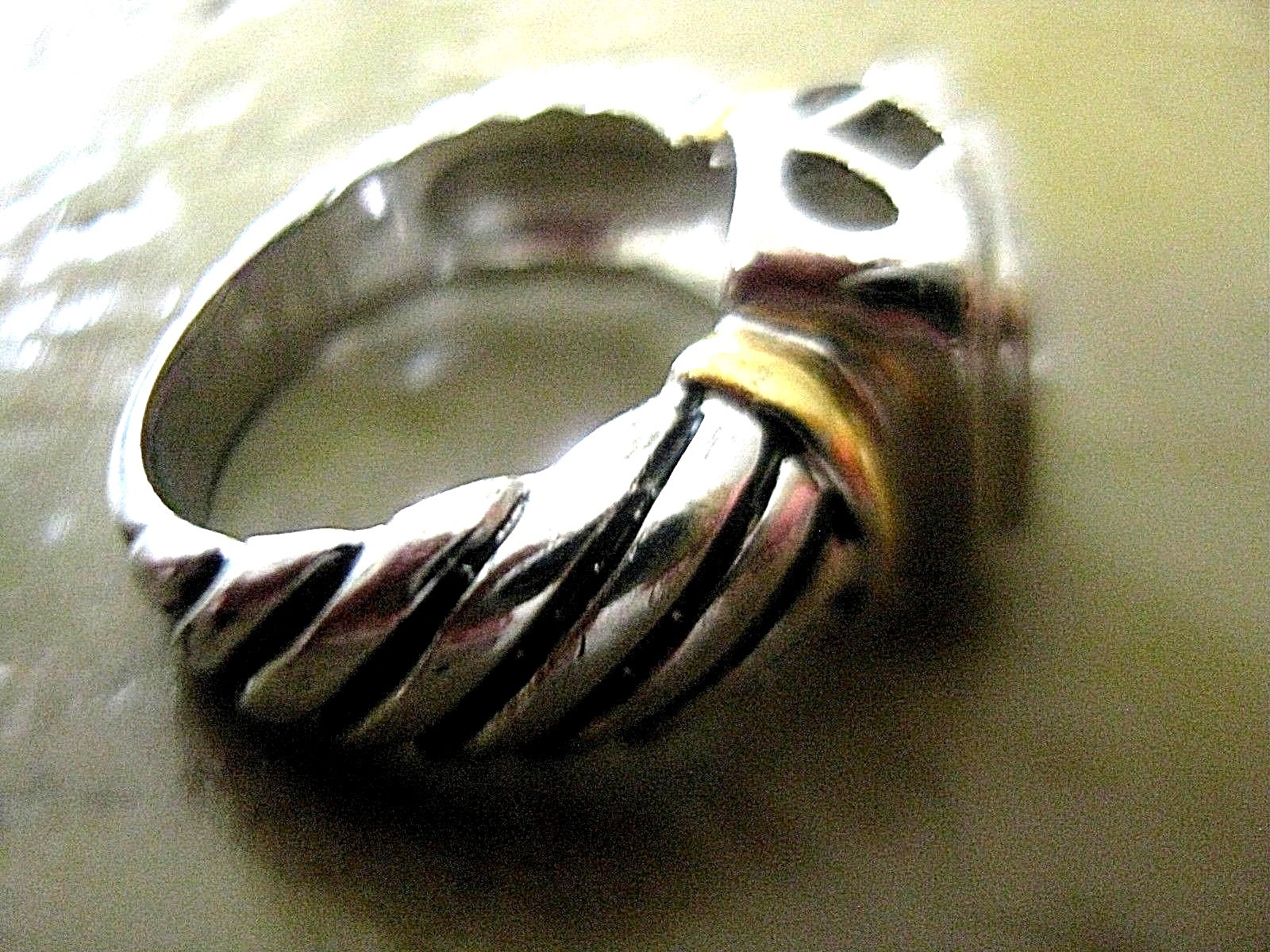 SZ 5.5 DESIGNER STYLE SILVER RING WITH 3 CARAT CZ GOLD ACCENTS