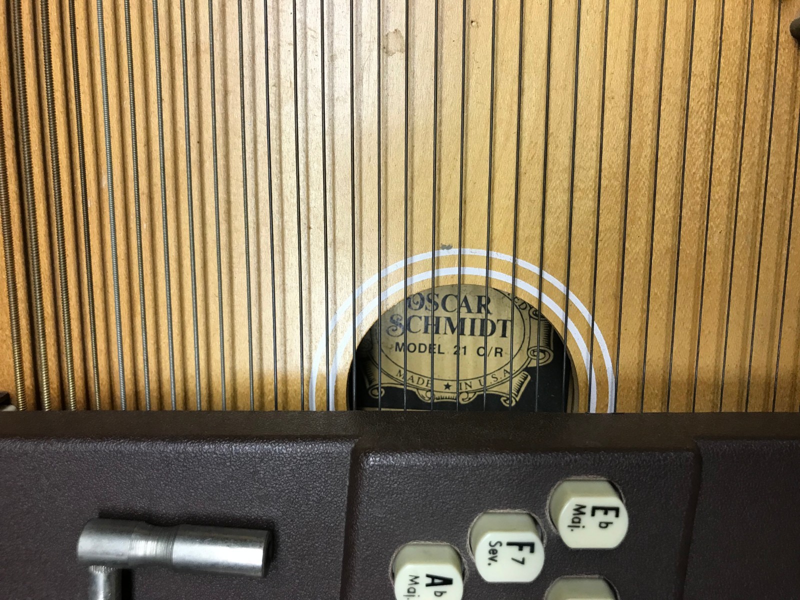 Oscar Schmidt Model 21 C/R Autoharp 73784-1