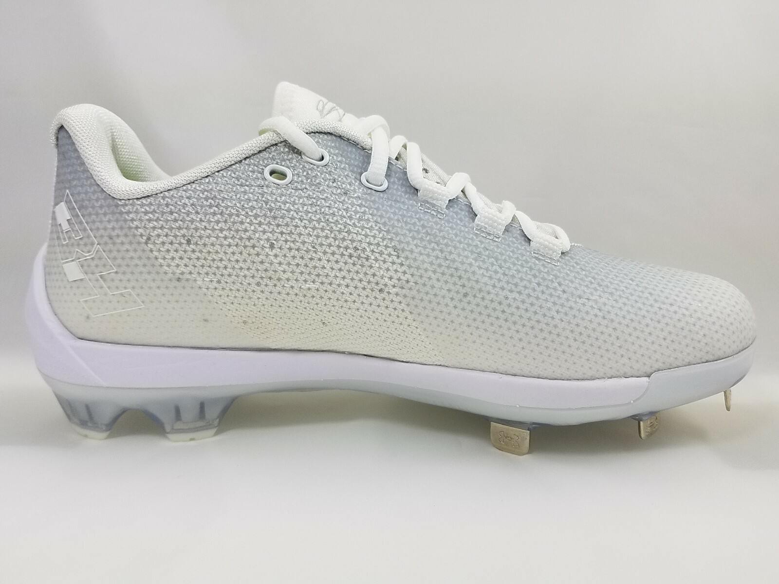 Купить Мужская обувь для бейсбола Under Armour Harper 2 Low ST Metal