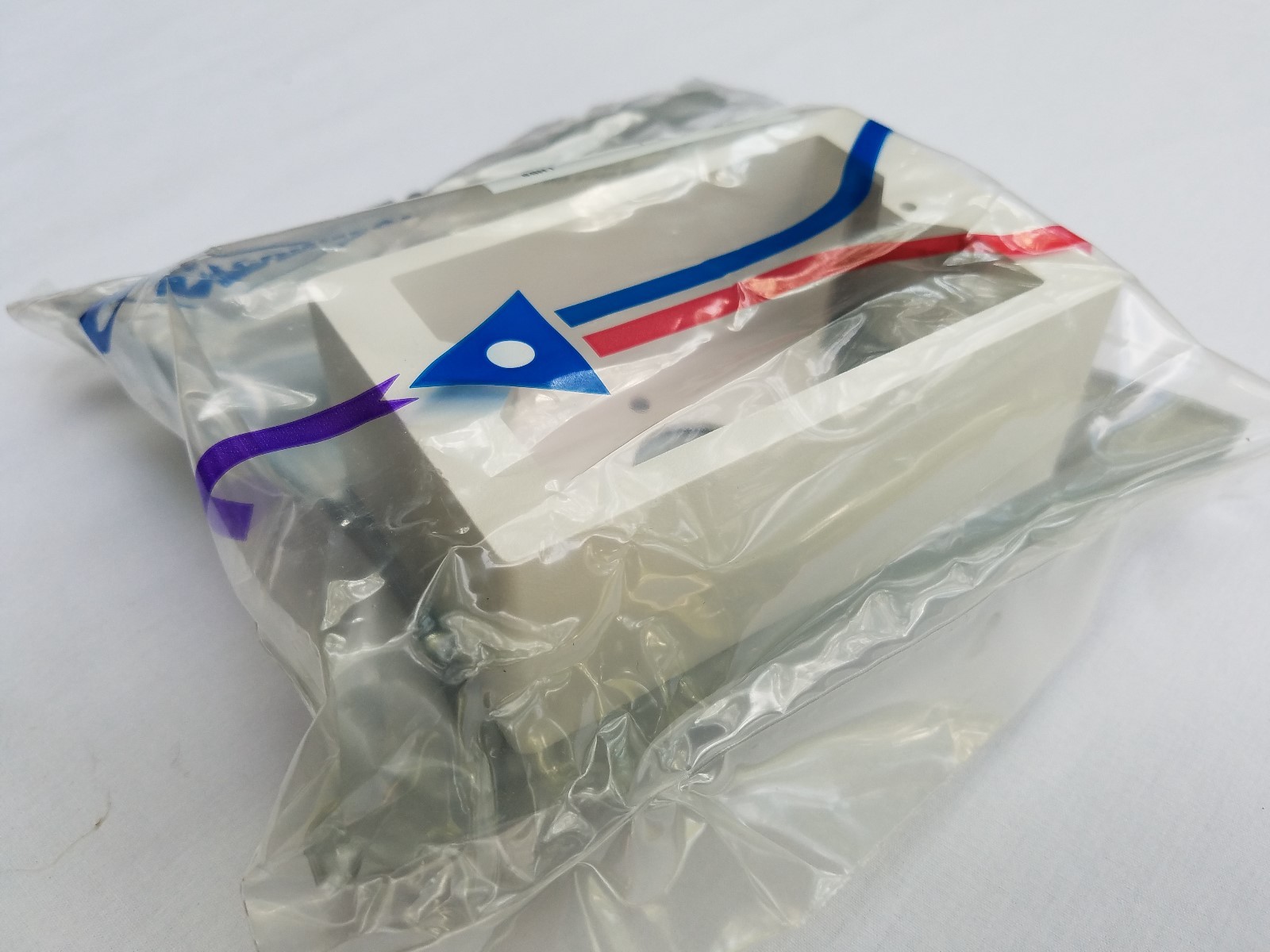 Surface Mount Box Single Gang - White - 558251-3 AMP COMMSCOPE