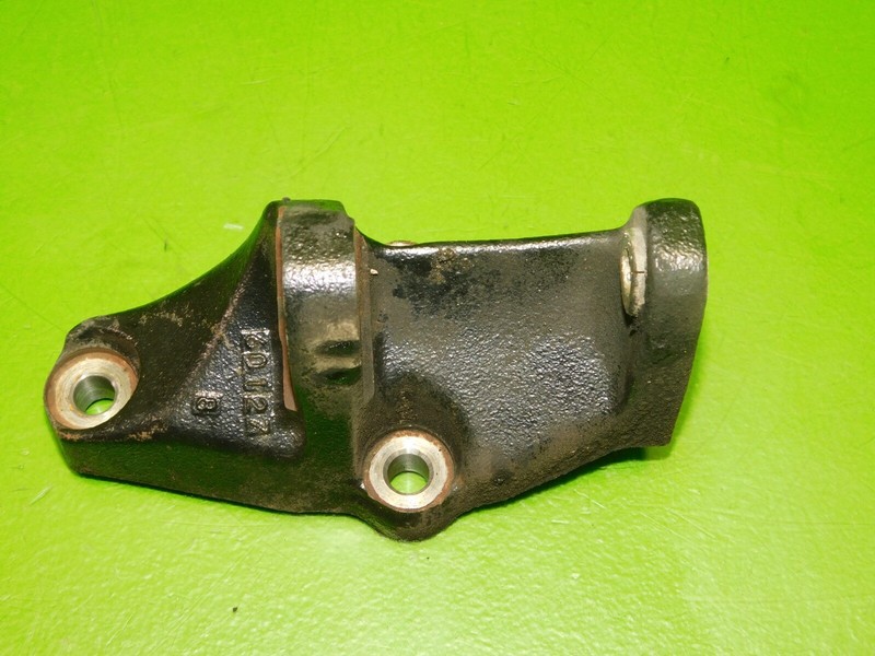 94-01 Integra OEM lower alternator mount bracket engine motor B18