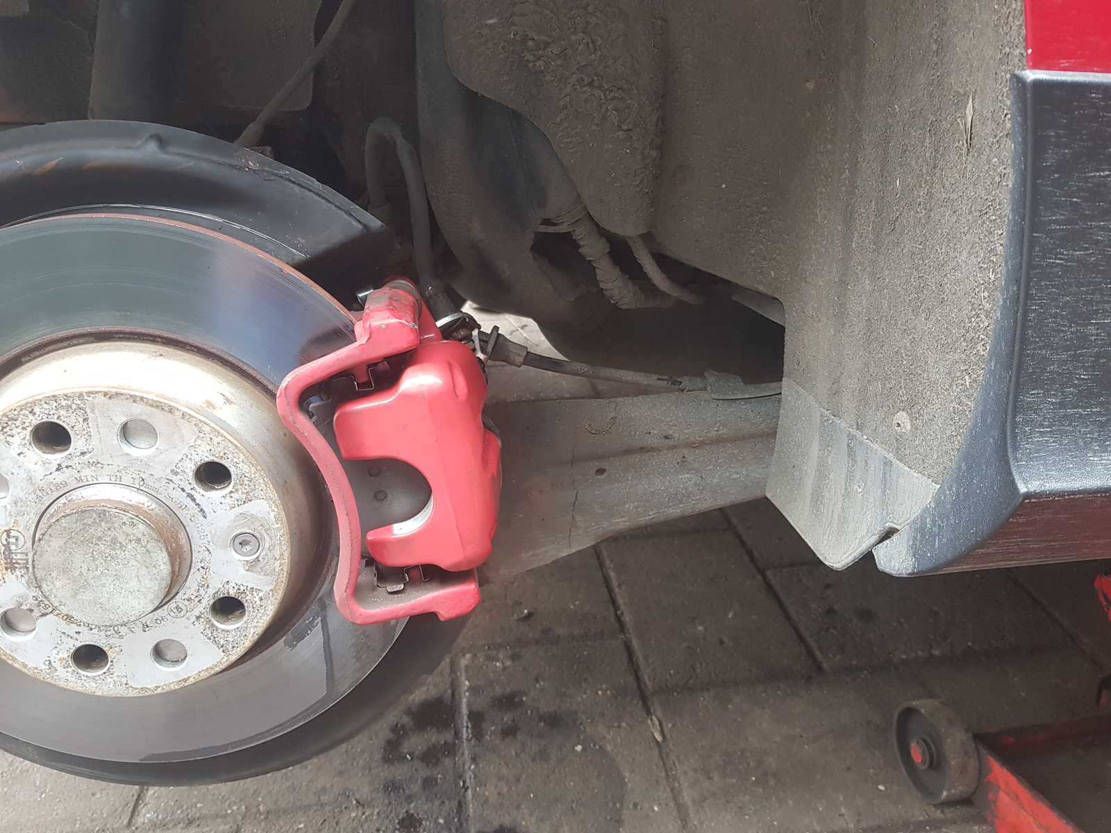 REAR BRAKE CALIPER DRIVER RH SIDE RED GOLF MK5 MK6 GTI REAR CALIPER eBay