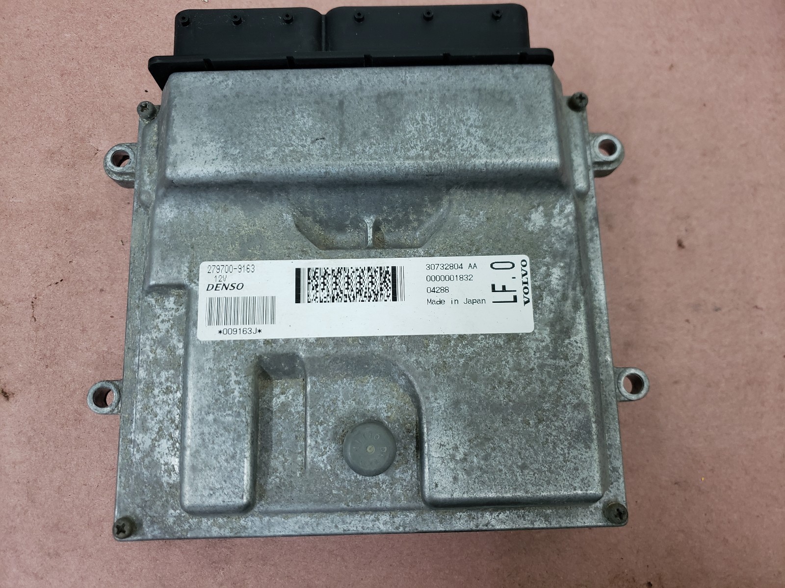 カーペンター BCγ90ー２００ VOLVO XC 90 V8 4.4 ECM ENGINE CONTROL MODULE OEM 30732804