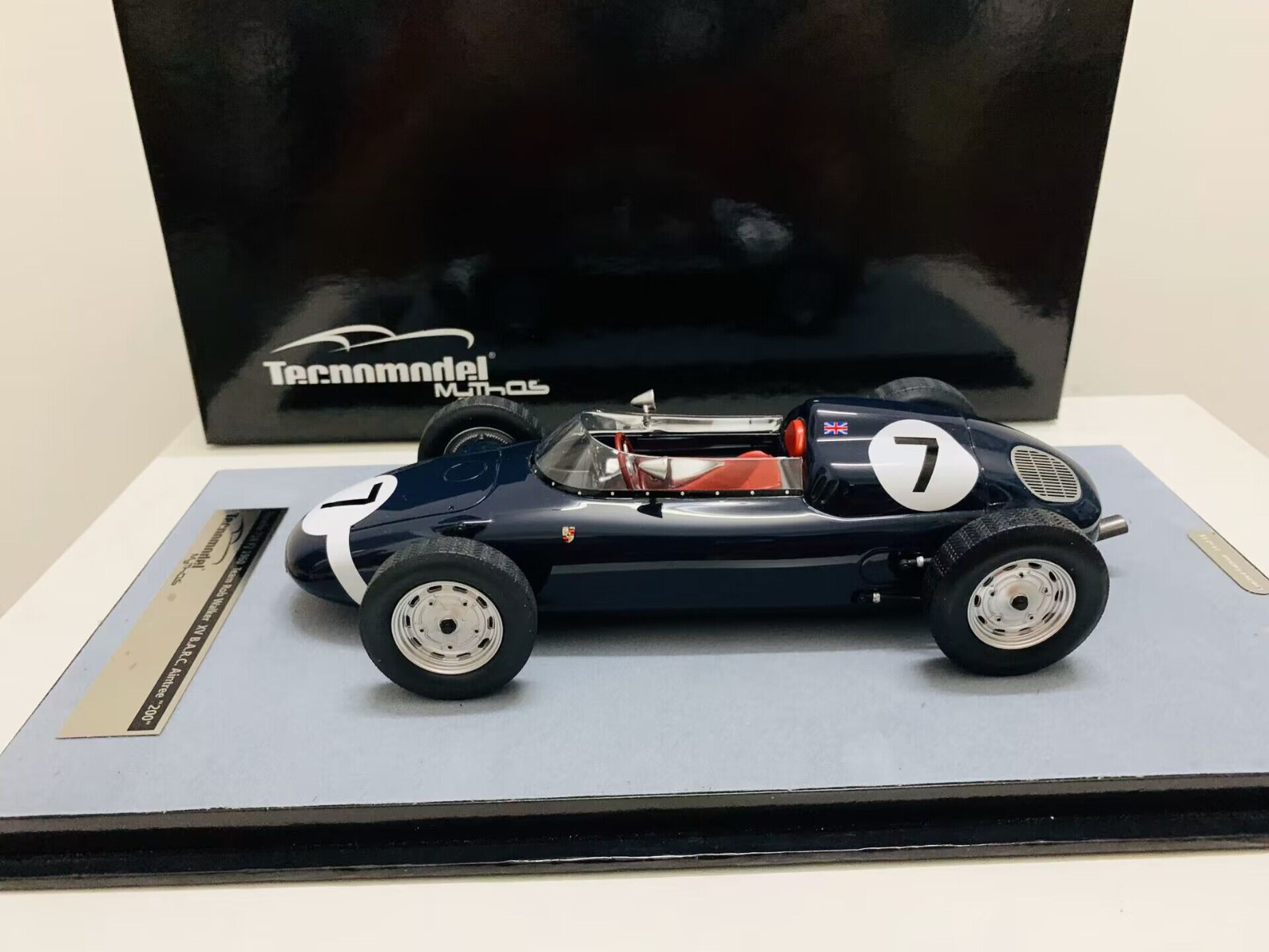 Tecnomodel 1/18 Resin Porsche 718 F2 1960 Team Rob Walker XV Tecnomodel 1/18 Resin Porsche 718 F2 1960 Team Rob Walker XV