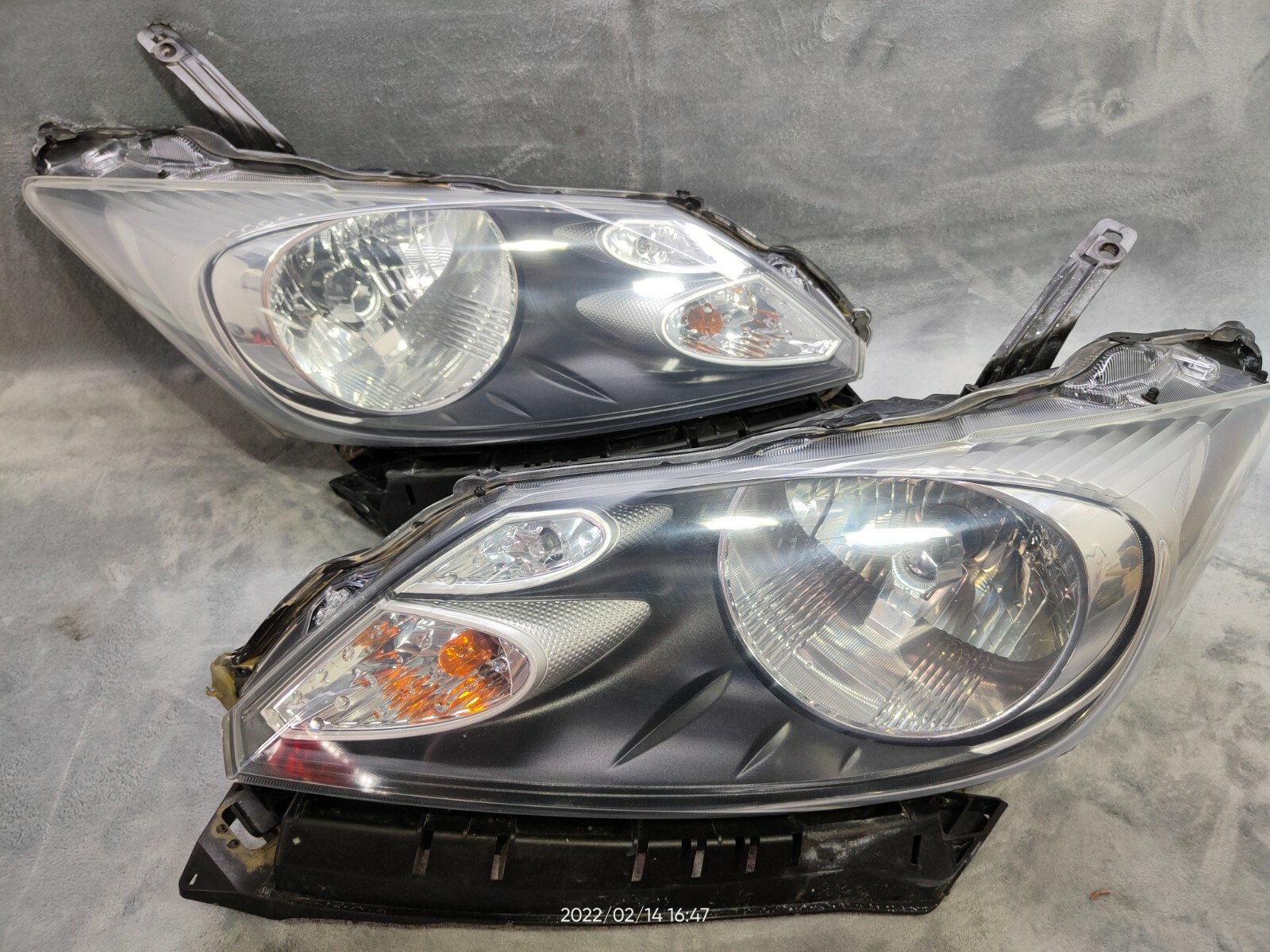 JAPAN Honda Freed GB3 GB4 2008-2015 Front XENON HID Head