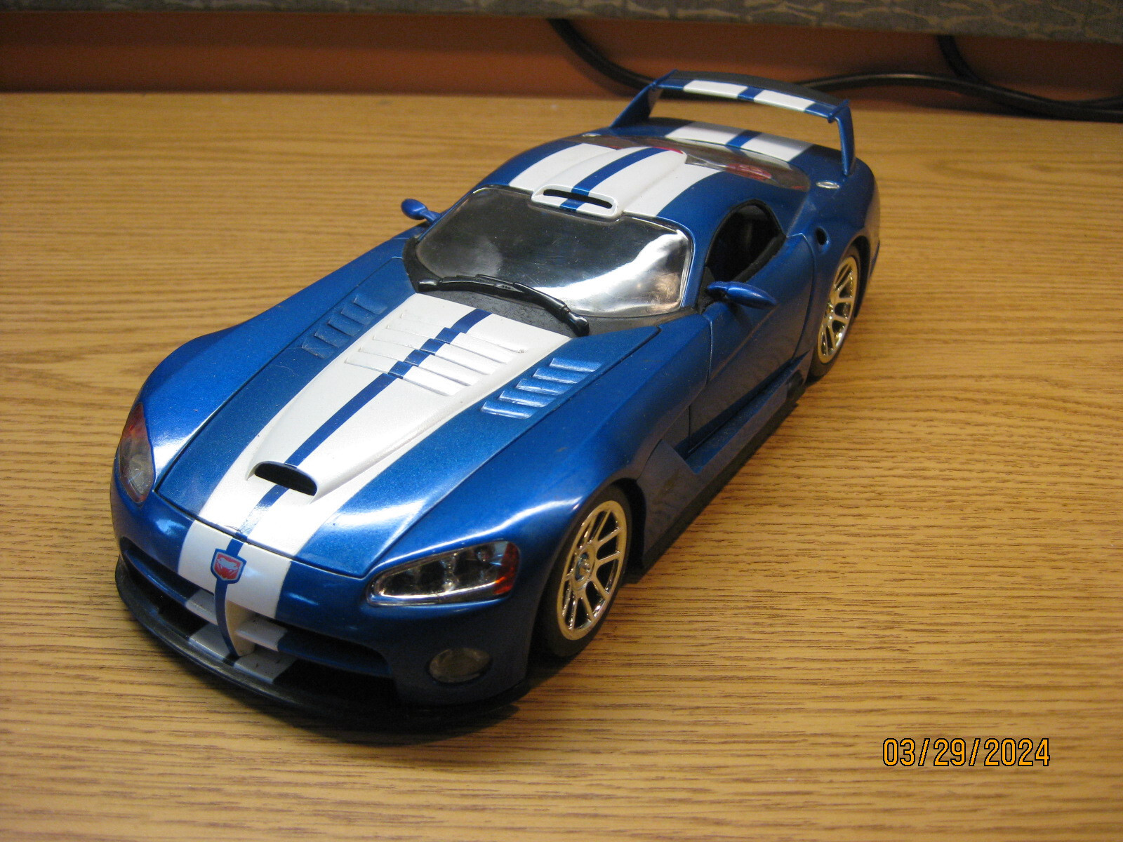 ミニカー DODGE VIPER 1/18 2003 DODGE VIPER GTS-R COUPE - BLUE W/WHITE STRIPES