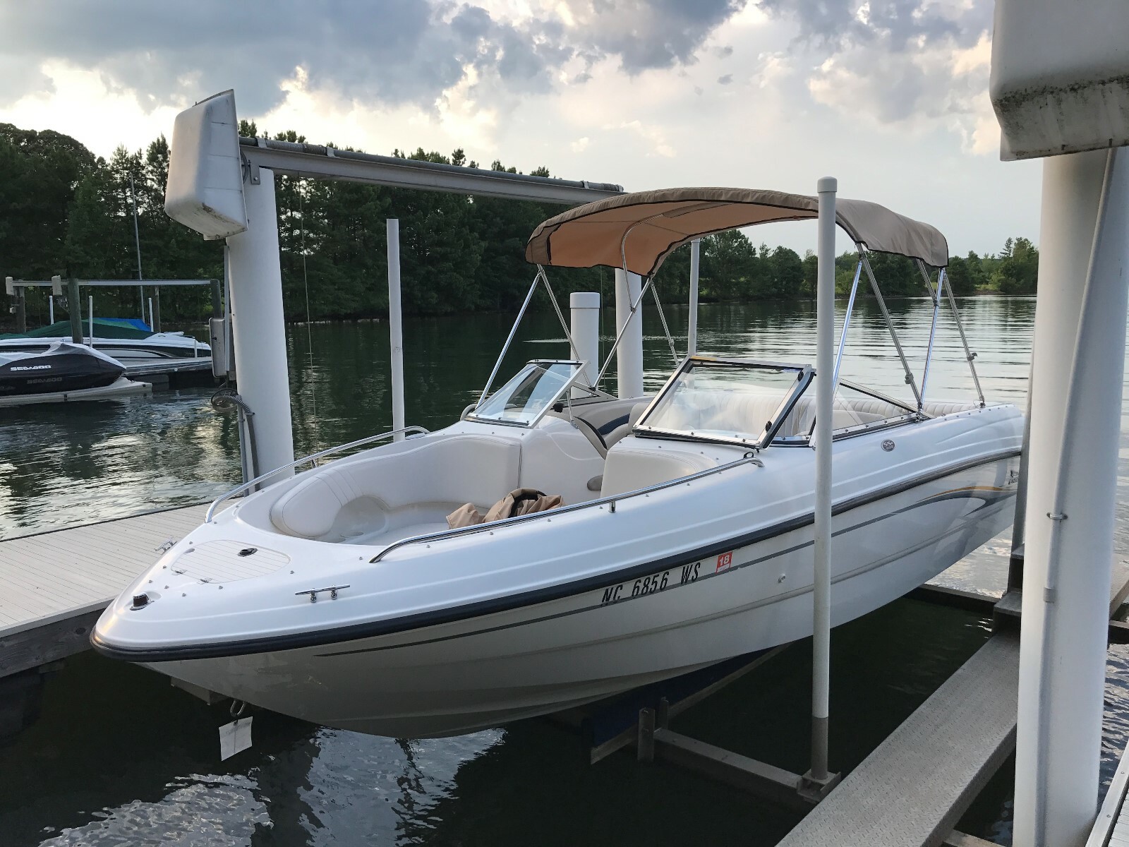 2002 CHAPARRAL 200 SSE Bowrider Sport Boat
