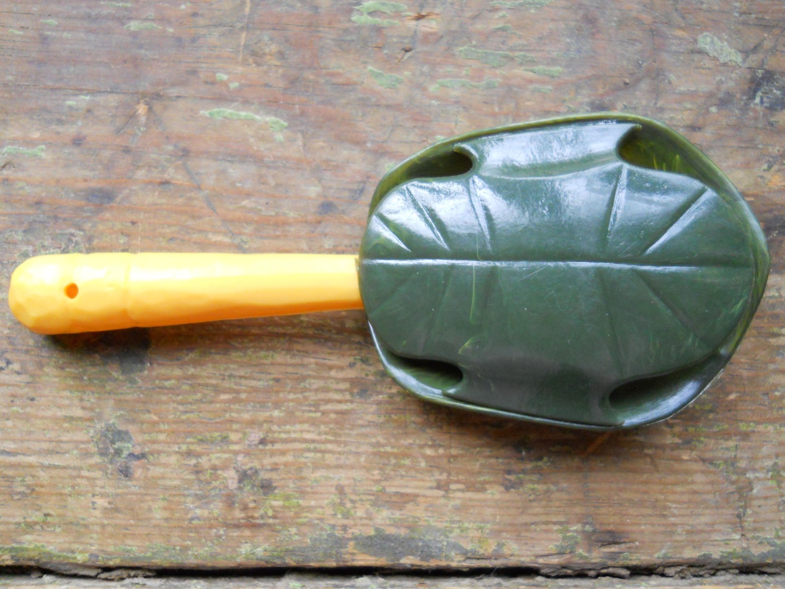 VINTAGE PLASTIC CELLULOID BABY TOY TURTLE SHELL RATTLE