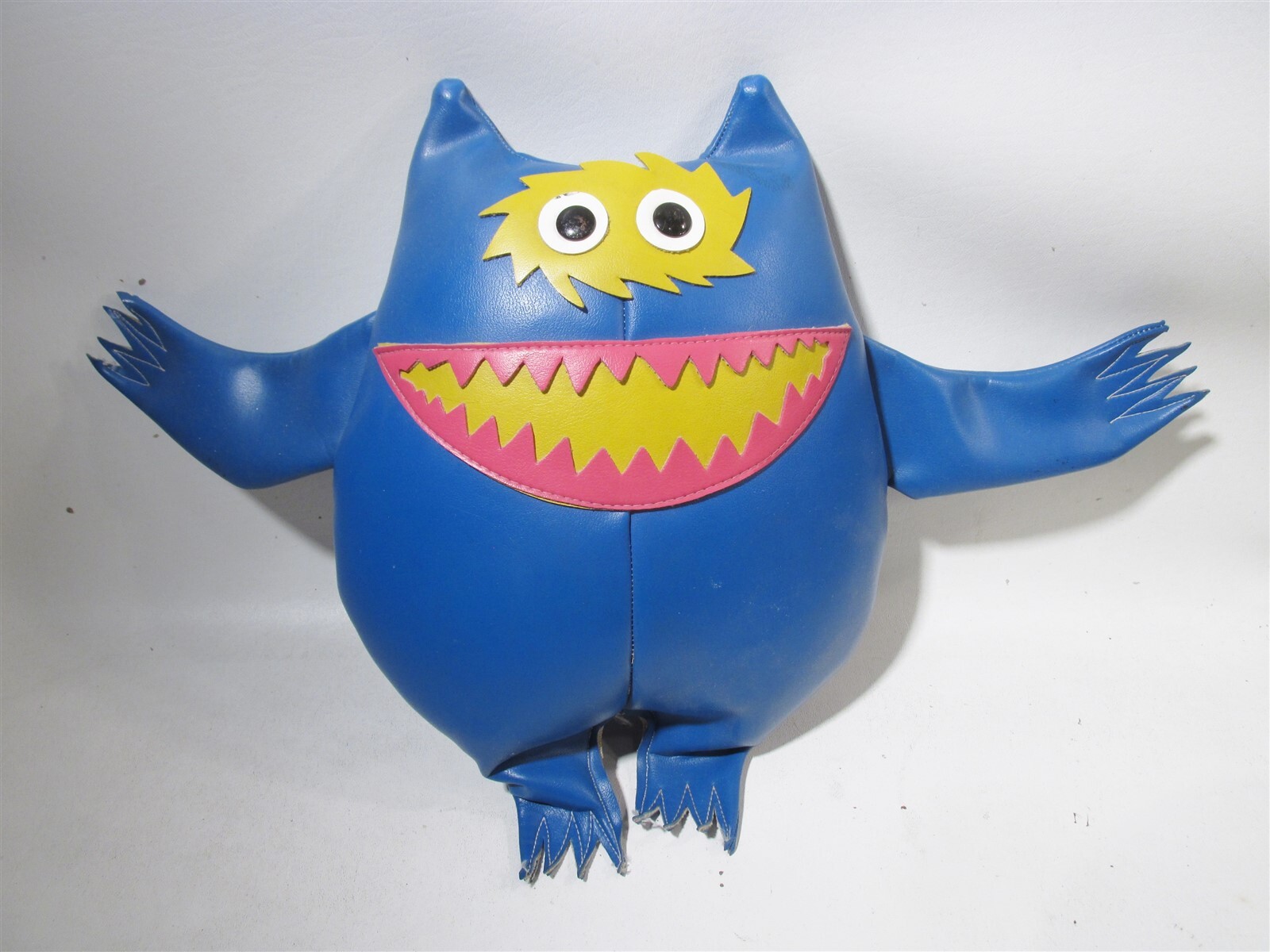 Uni Nauga ナウガ ドール Naugahyde monster Rare Nauga Monster Naugahyde Plush Doll Toy Vintage Color