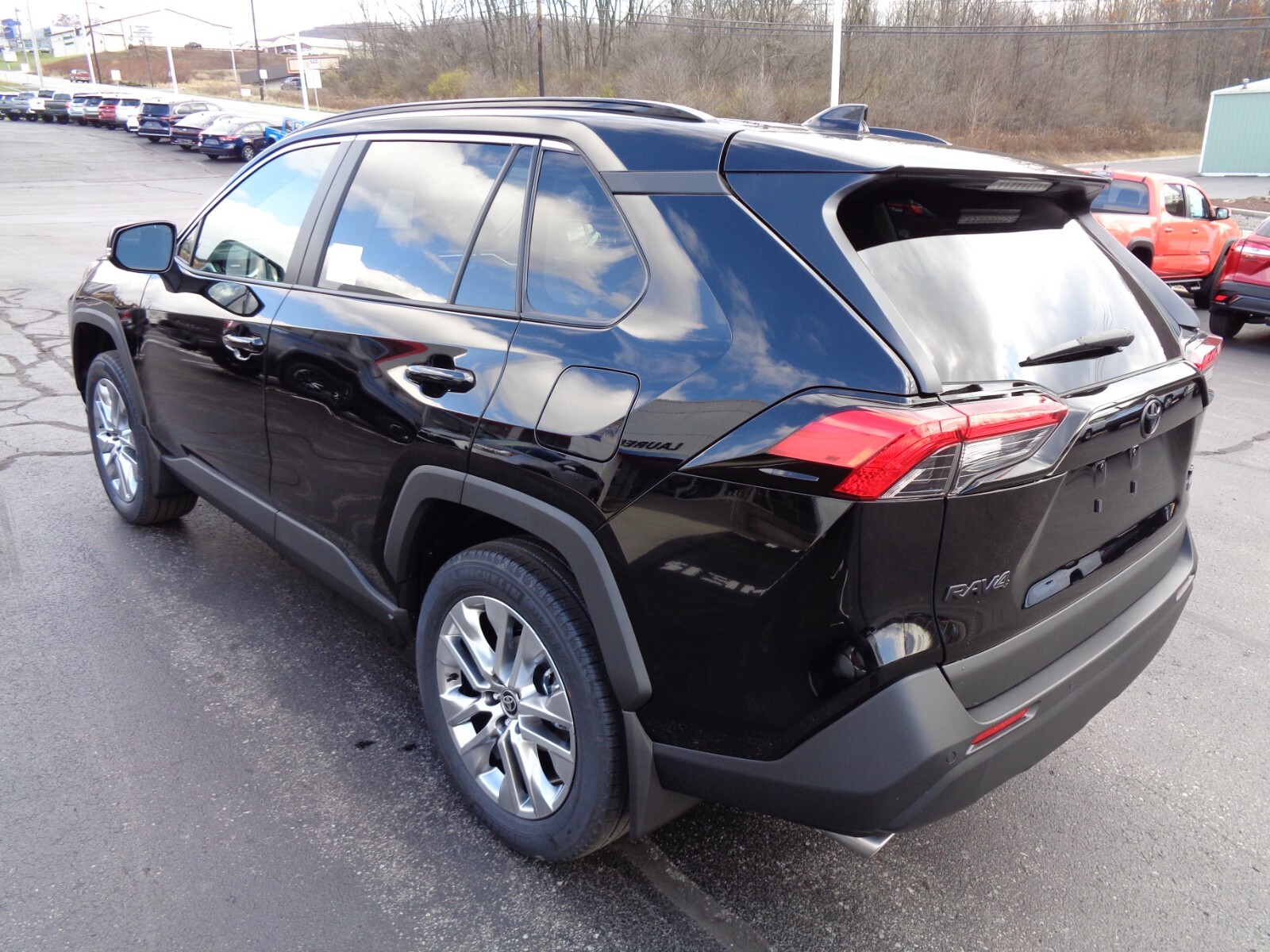 Brand New 2024 Toyota Rav4 Xle Premium All Wheel Drive Black Power