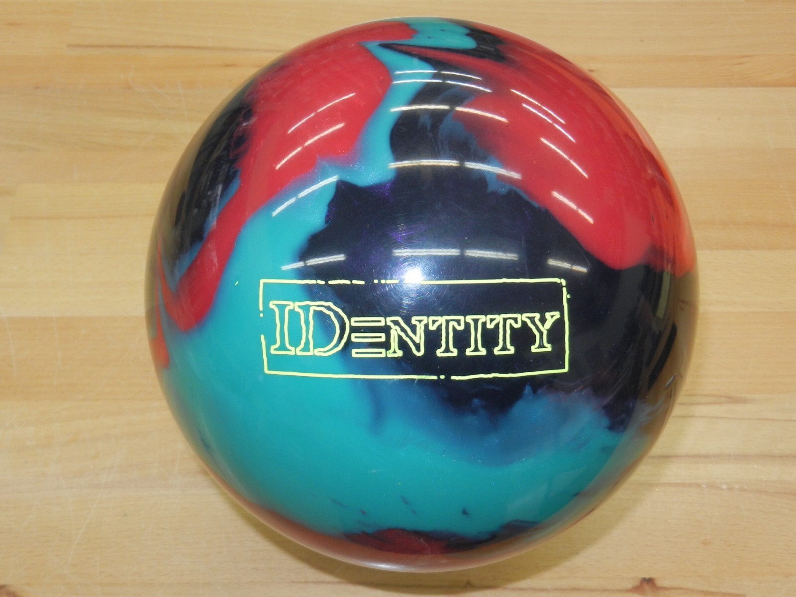 STORM IDENTITY 15ポンド NIB 15# Storm Identity Belmo Limited Edition Bowling Ball