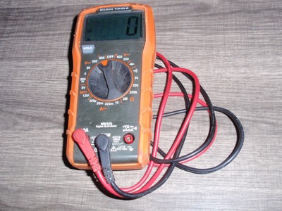 Klein Tools Model MM320 Digital Multi-Meter Works Intertek F200mA/600V F10A/600V