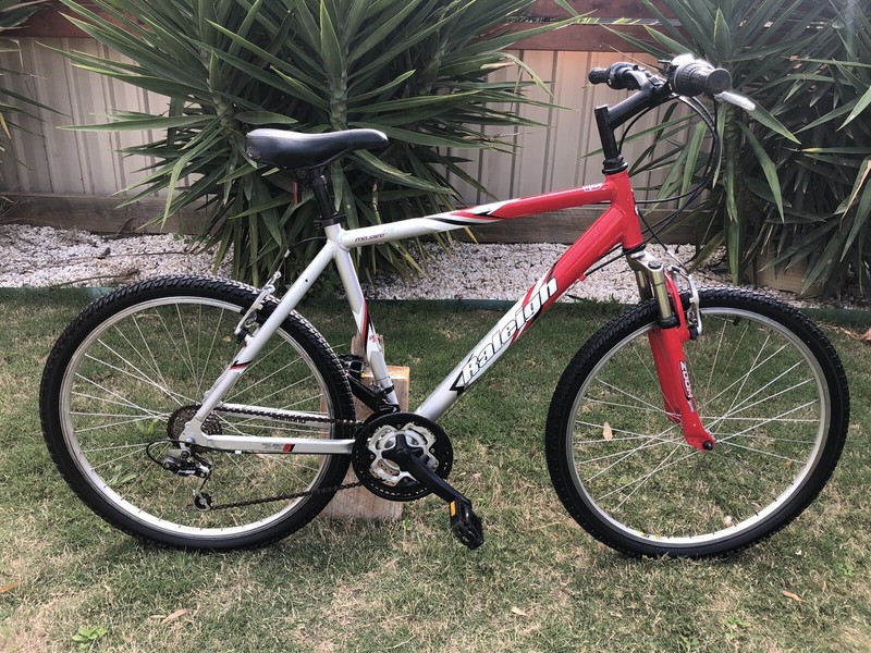 raleigh mojave mountain bike