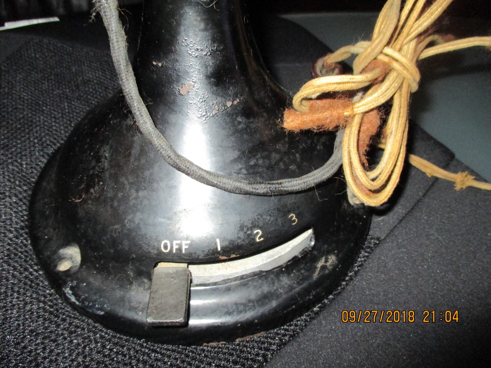 ELECTRIC ANTIQUE FAN  G E JUNE 1901 ALTERNATING  MOTOR TURN VERY GOOD