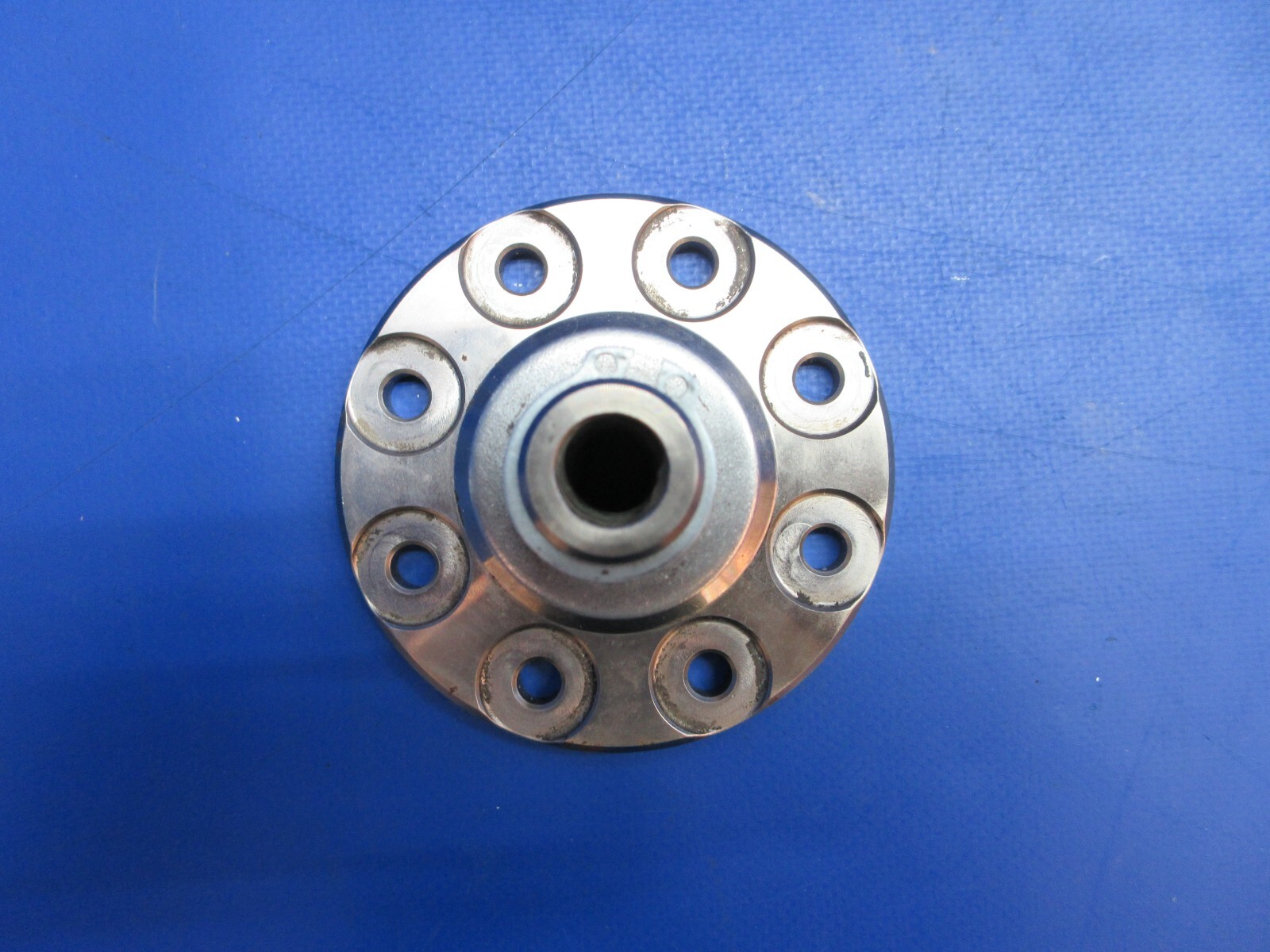 Diamond DA-42 Pivot Plate Assy Front P/N D60-3217-11-31
