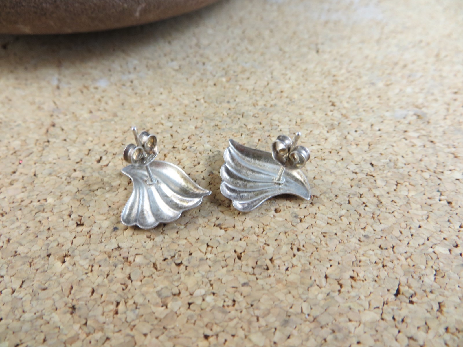 Vintage 925 Sterling Silver Puffy Wing Shaped Post Earrings #130