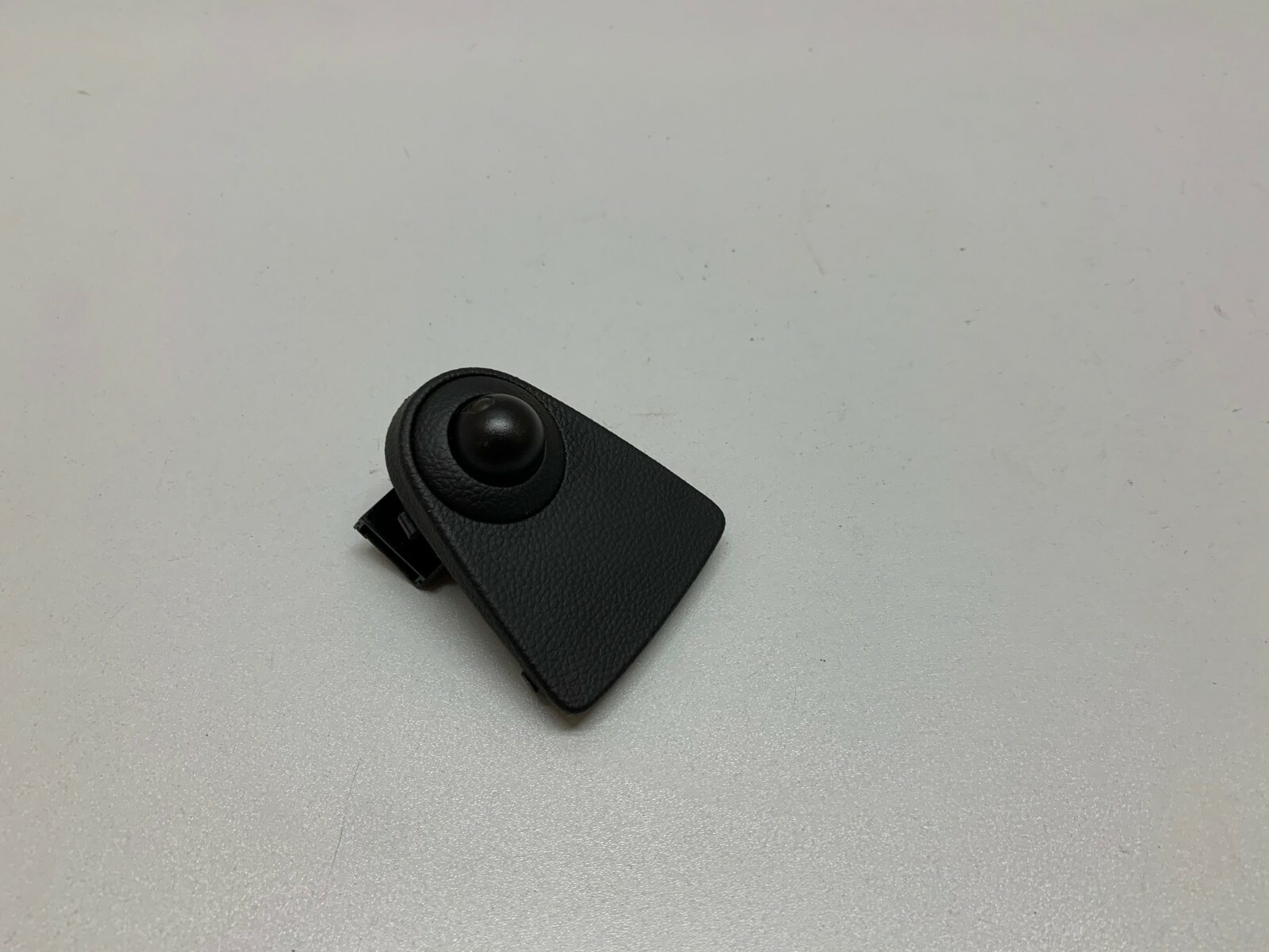 17 18 19 BUICK ENCORE FRONT DASH SUN LIGHT DAY/NIGHT SENSOR