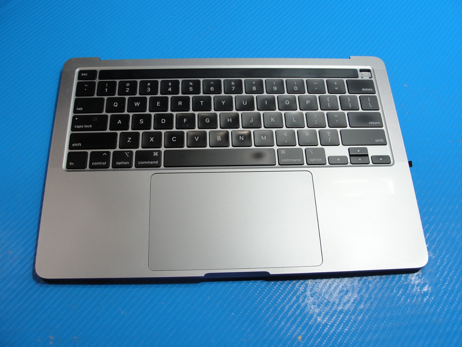 MacBook Pro 13" A2251 Mid 2020 BTO Top Case Palmrest w/Battery Gray 661-15956