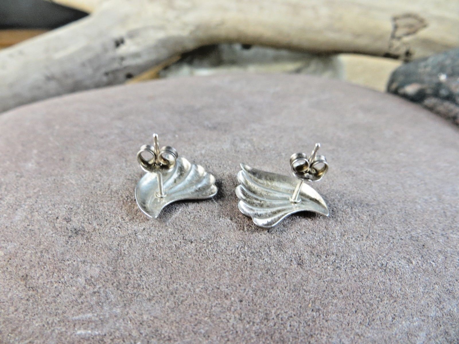 Vintage 925 Sterling Silver Puffy Wing Shaped Post Earrings #130