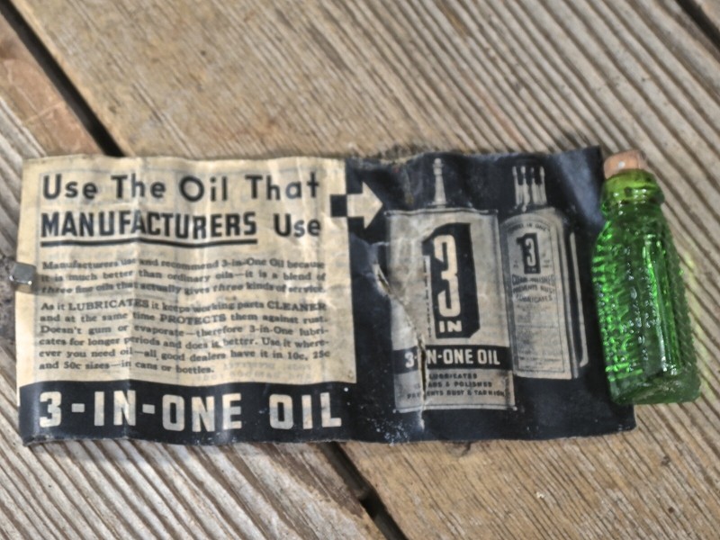 Old 3 In 1 Oil Green Triangle Cork Bottle Western Auto Store Advertising Vintage