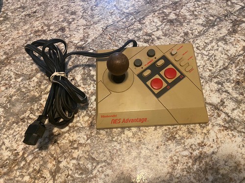 Nintendo Advantage (NES026) Video Games Controller