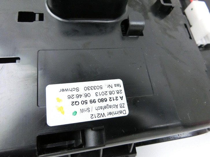 Mercedes E250 W212 13-16 Lim Ablagefach Staufach Fach ohne Deckel Mercedes E250 W212 13-16 17.09.2013 A2126809950... Bild 8