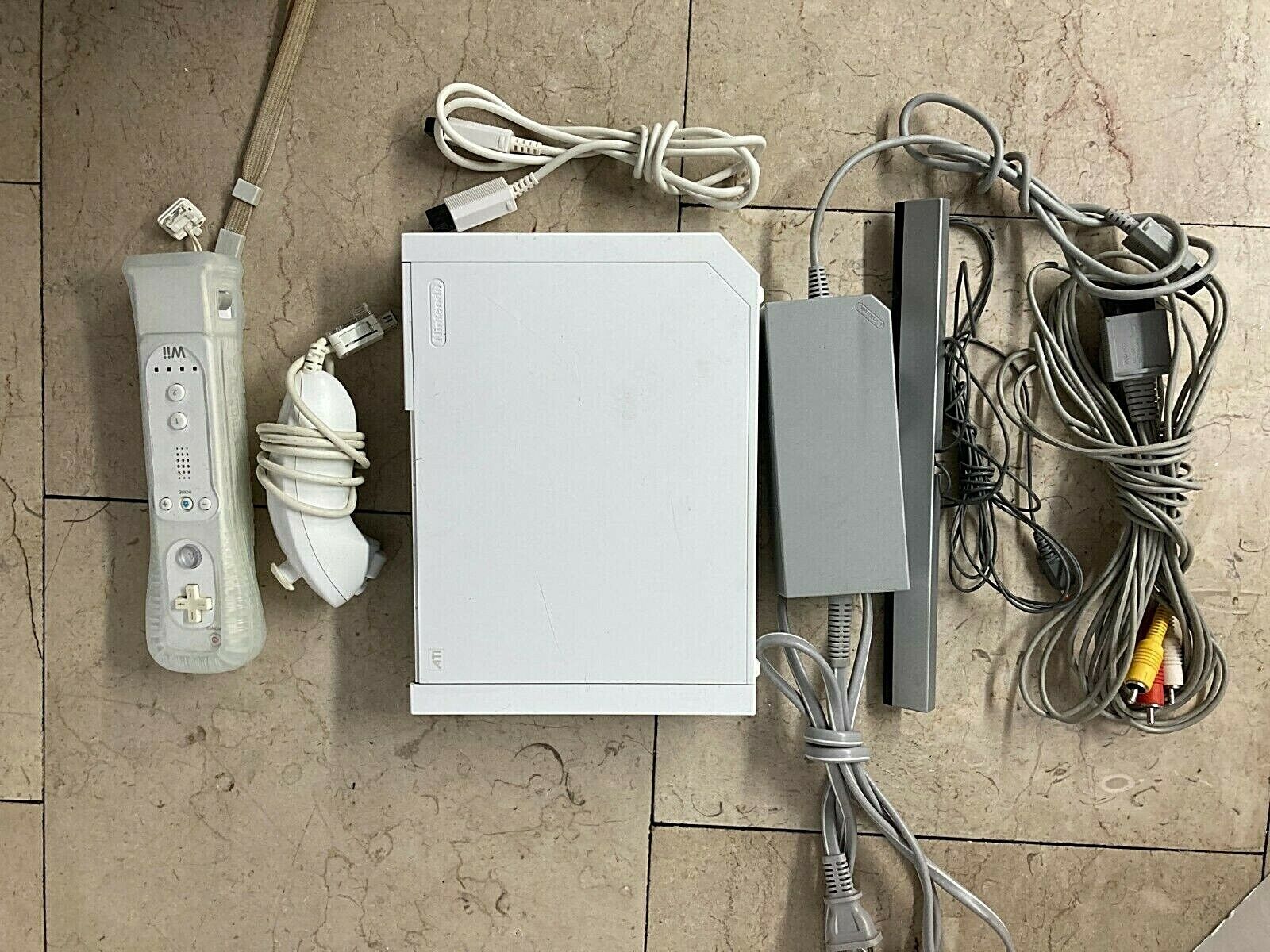 Nintendo Wii RVL-001 Complete Video Game System.*NICE!* | eBay Nintendo Wii RVL-001 Complete Video Game System.*NICE!* | eBay